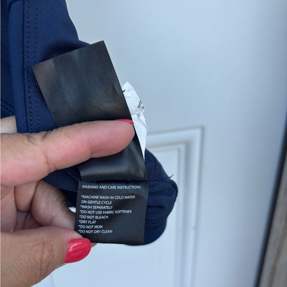 LOLE - Picture 9 of 9